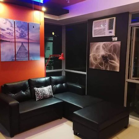 קואזון סיטי Cubao Manhattan Heights Unit 11Pq Tower B, 1Br מראה חיצוני תמונה